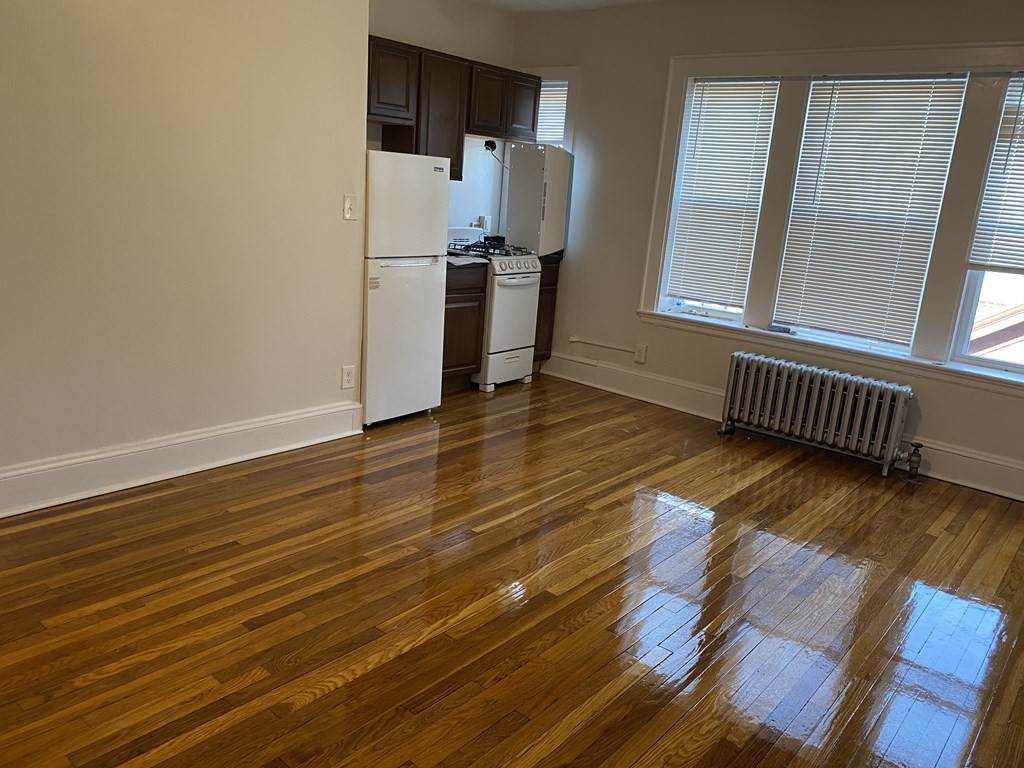 33 Park St - Photo 1