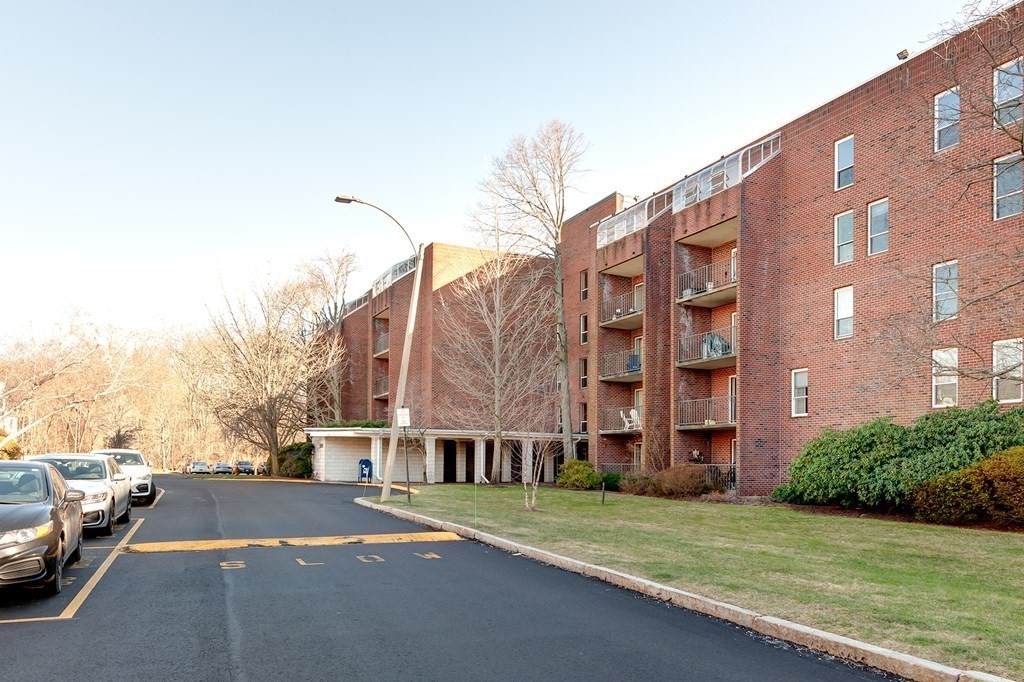 50-56 Broadlawn - Photo 1