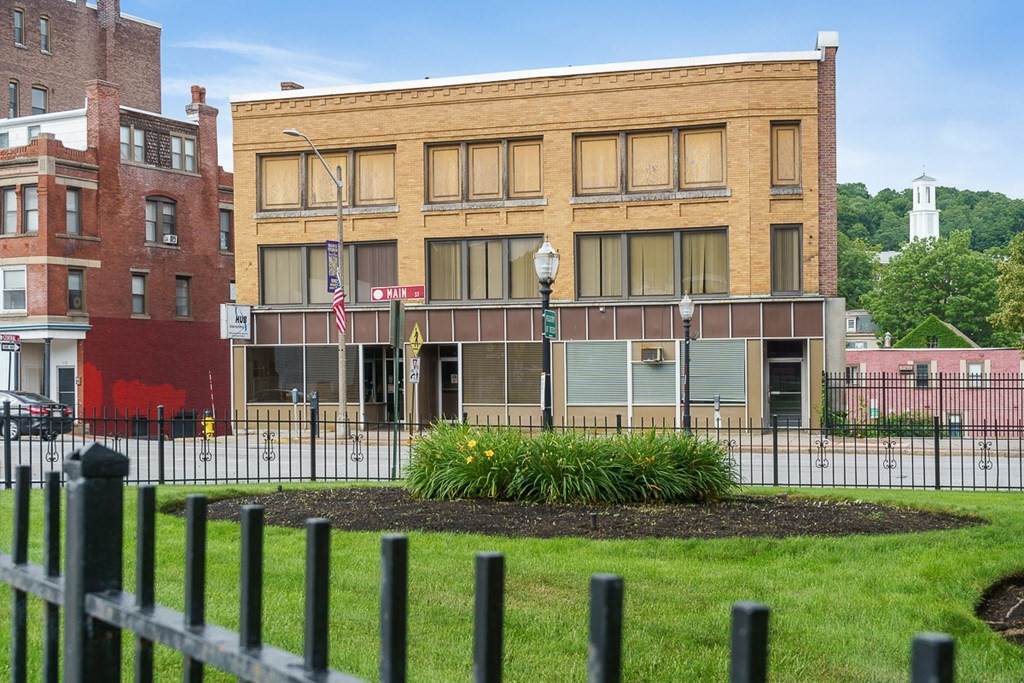 759-769 Main St - Photo 1