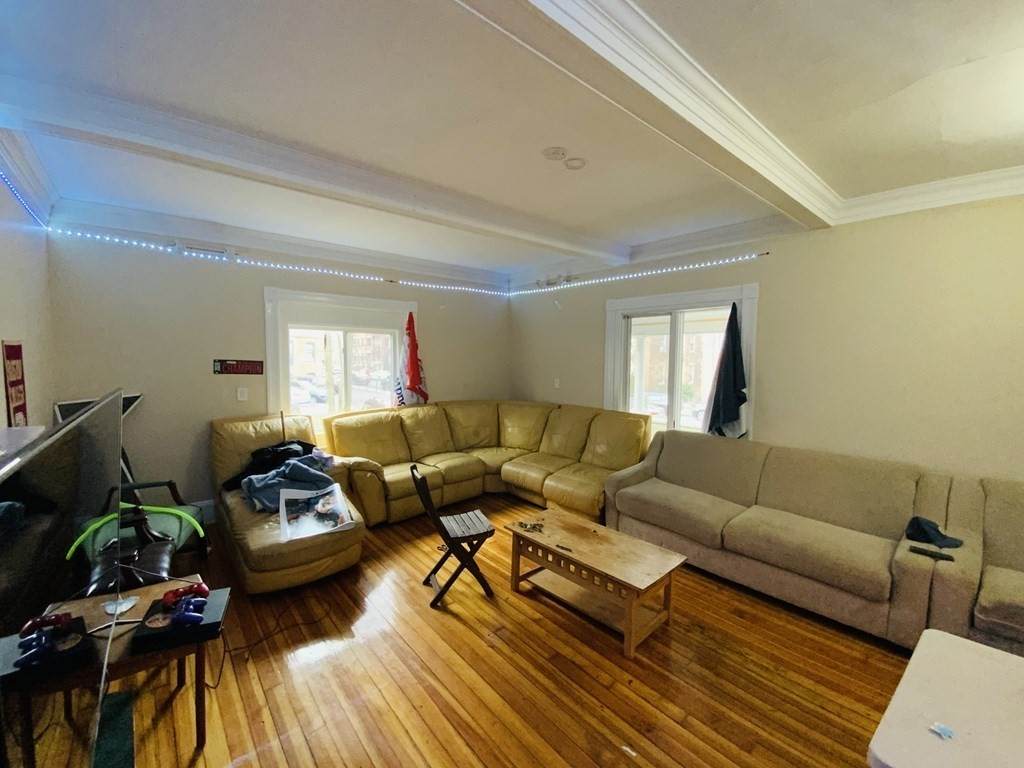 20 South St - Photo 1