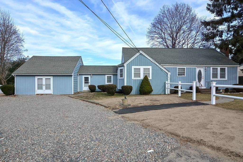 467 Washington Street - Photo 1