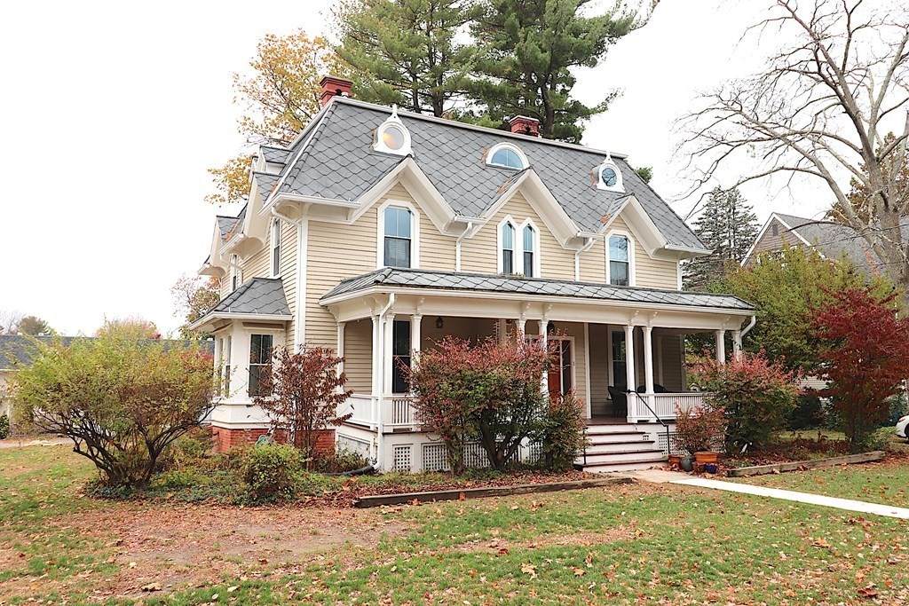 32 N Prospect St - Photo 1