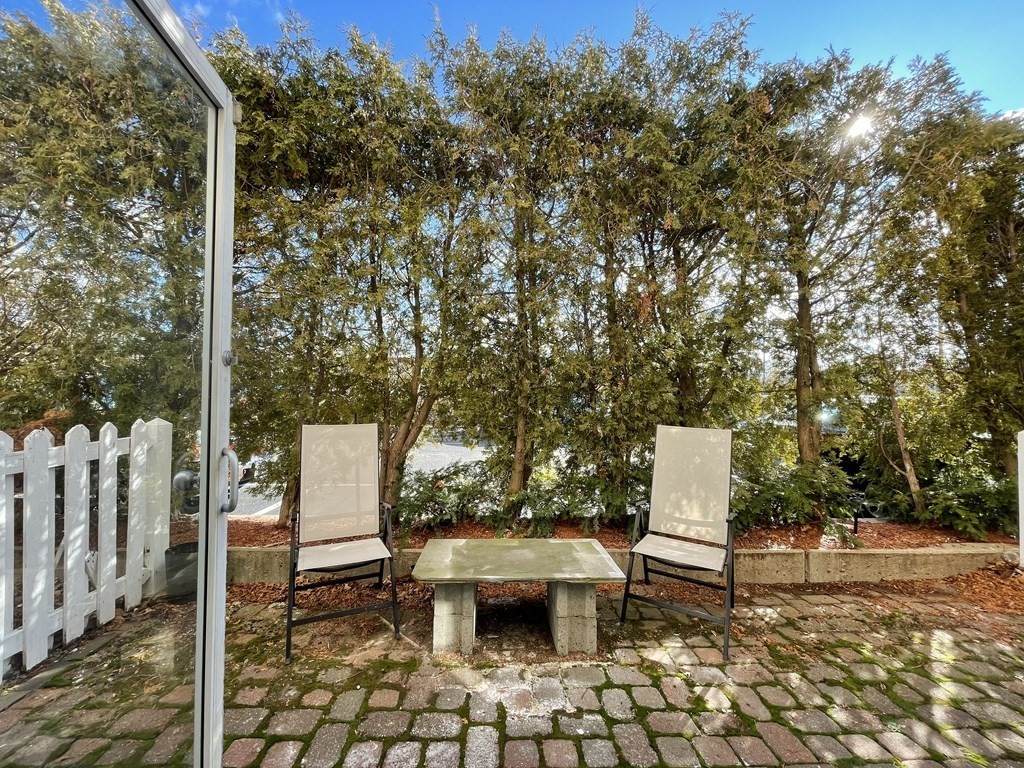 240 Heath Street - Photo 1