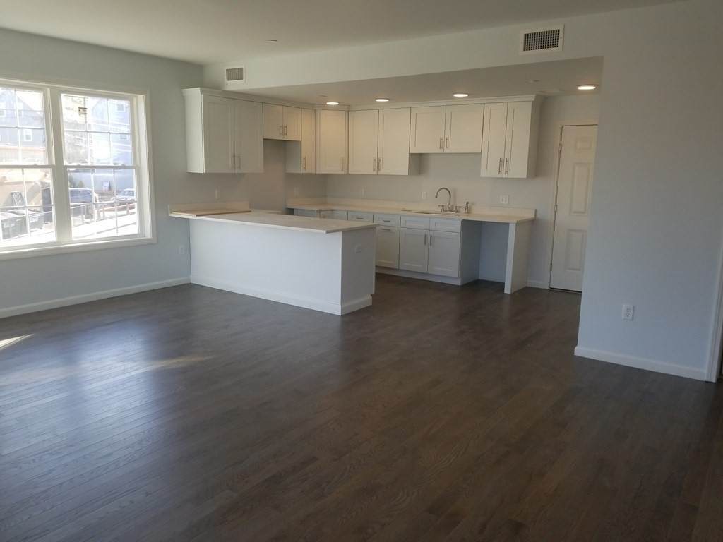 168 Washington St - Photo 1