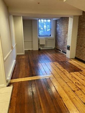 114 Marlborough St - Photo 1