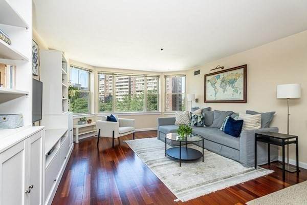 150 Staniford Street - Photo 1