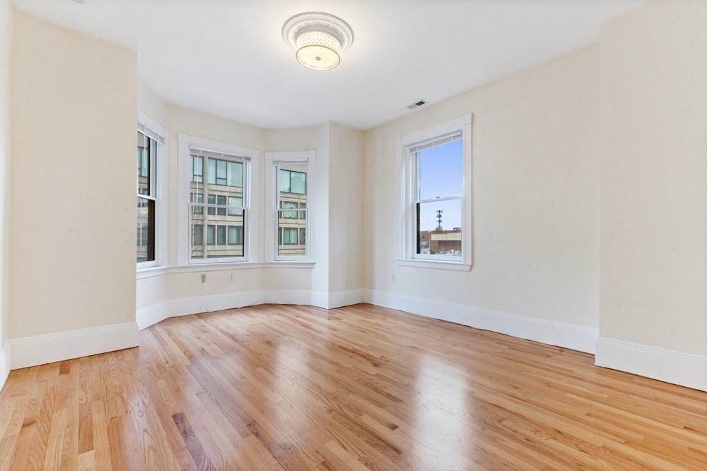 705 Massachusetts Avenue - Photo 1