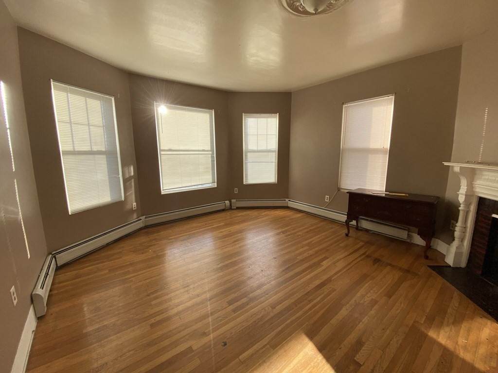 100 Winthrop St - Photo 1