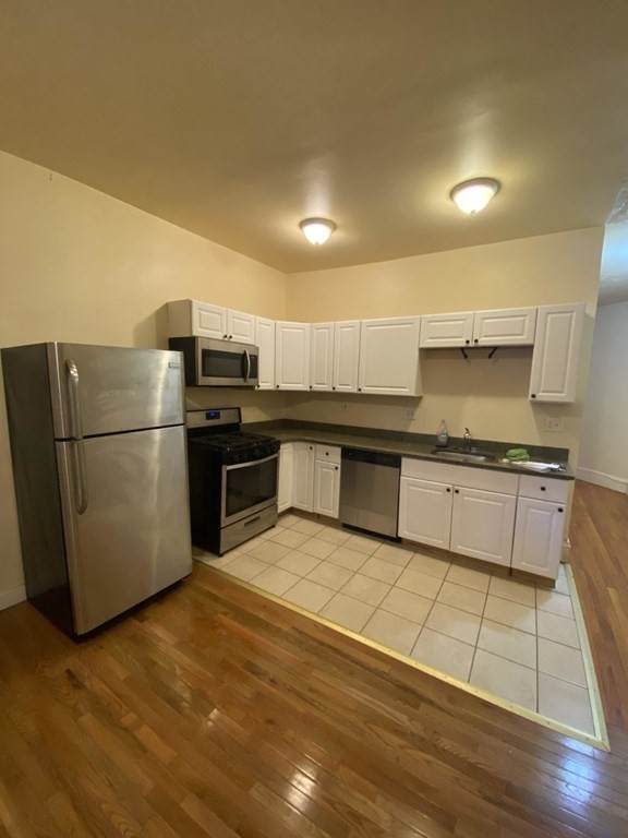 96 Winthrop St - Photo 1