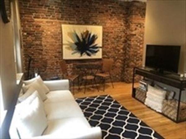 16 Foster Street - Photo 1