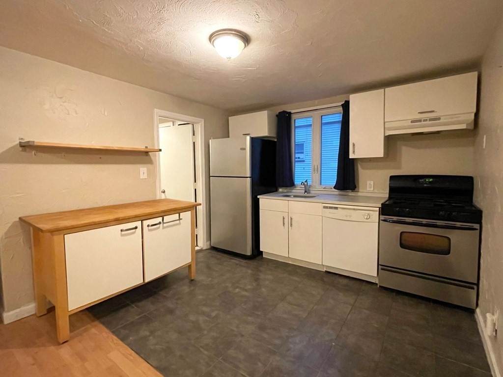 87 Orleans - Photo 1