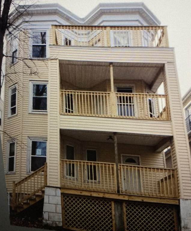 112 Howland Street - Photo 1
