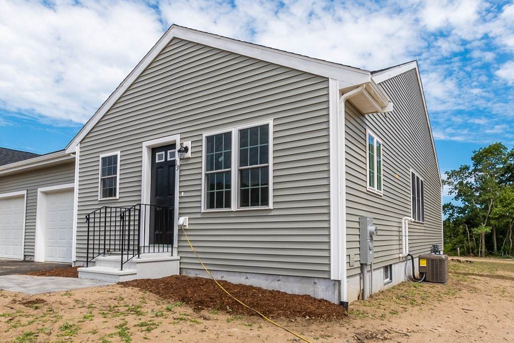 73 Blissful Meadow Dr. - Photo 1