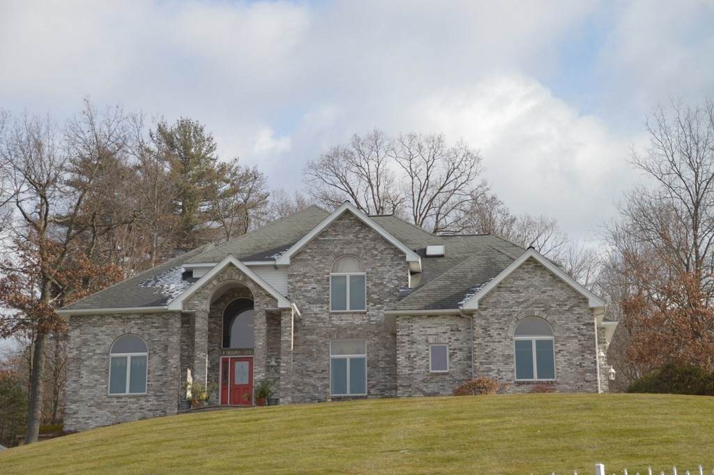 32 Spring Meadow Drive - Photo 1