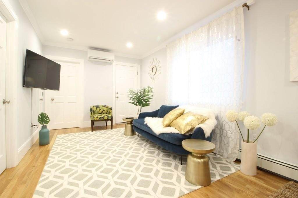 439 Cardinal Medeiros Ave - Photo 1