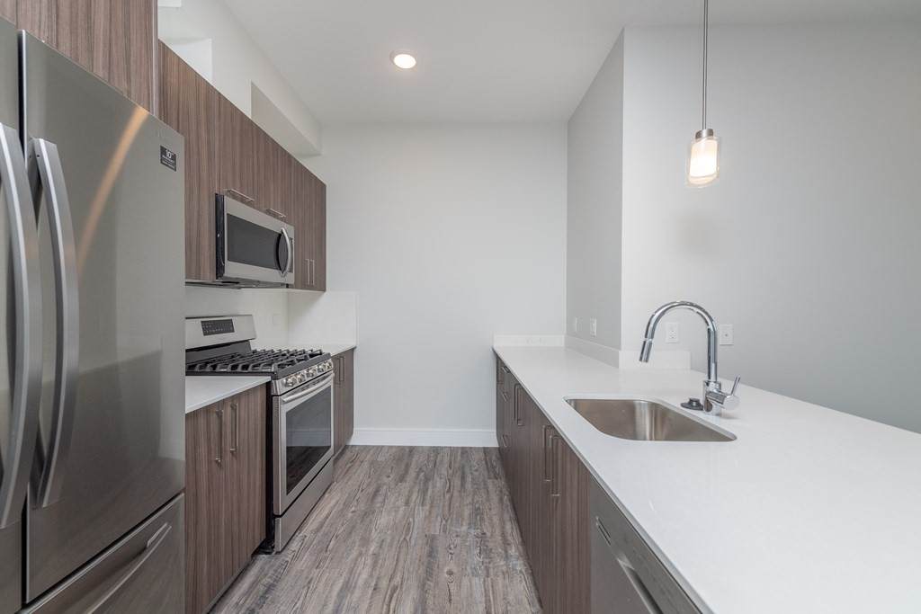 16 Laurel - Photo 1