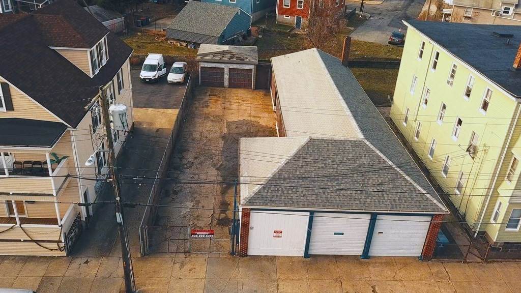 439 Bolton St - Photo 1