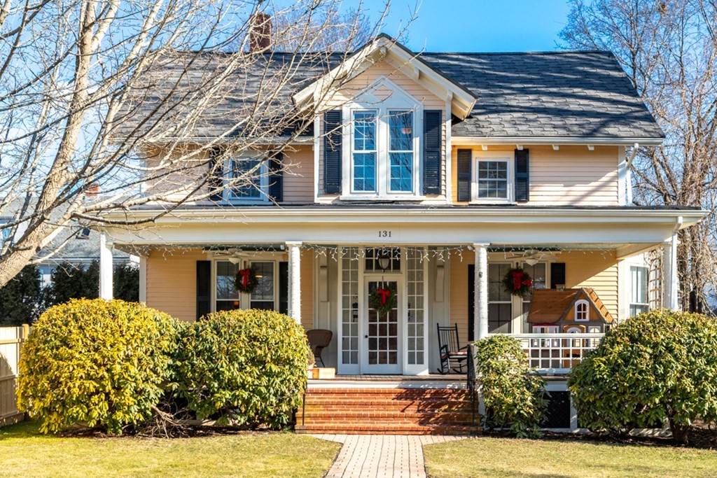 131 Maple Street - Photo 1