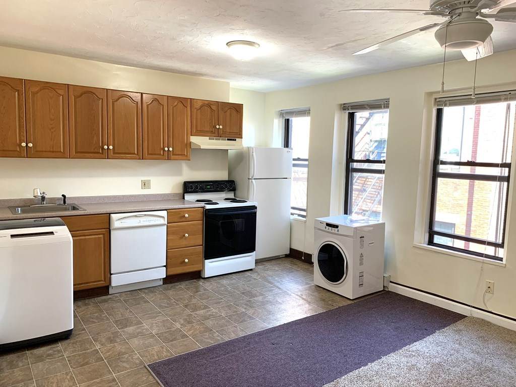 181 Northampton Street - Photo 1