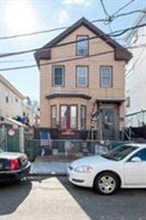 28 Brook St - Photo 1