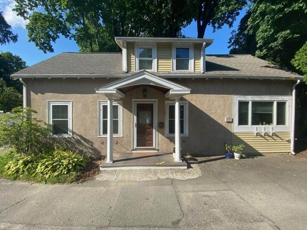 10R Wellesley Ave - Photo 1