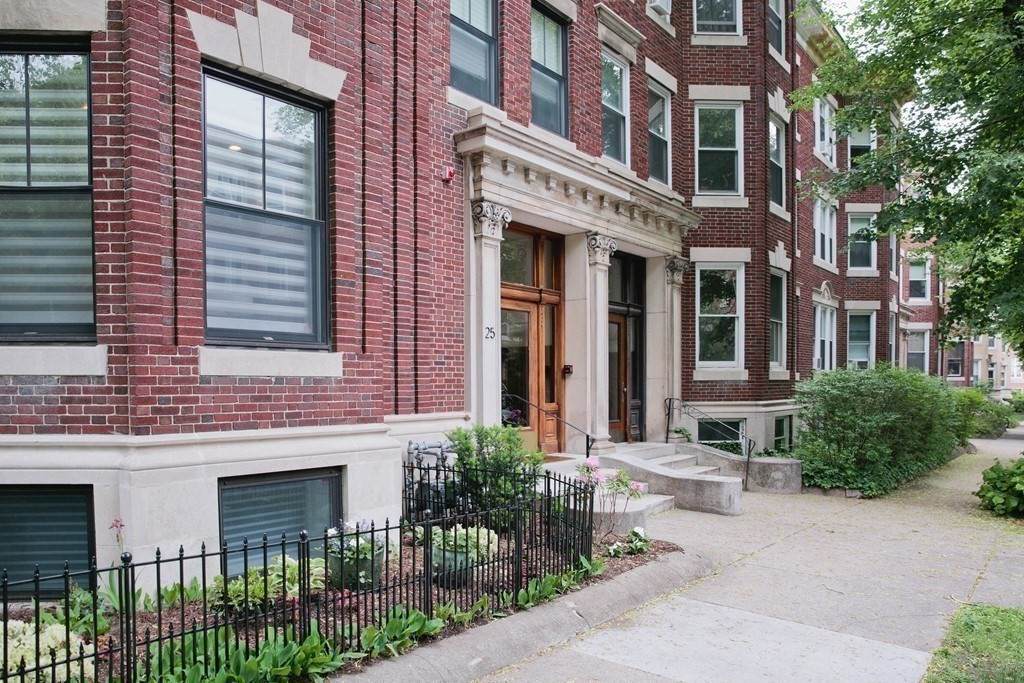 25 Euston St - Photo 1