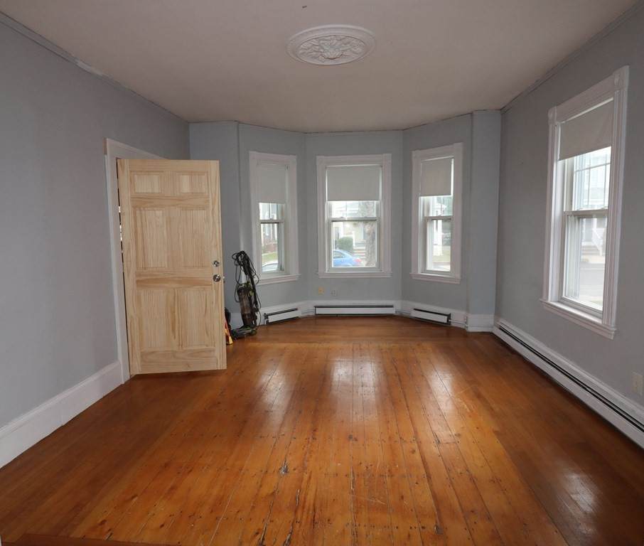 89 Somerset Ave. - Photo 1