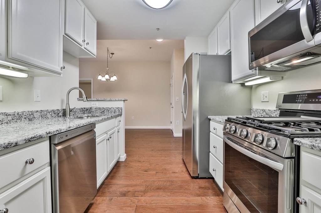 36 Village Rd - Photo 1