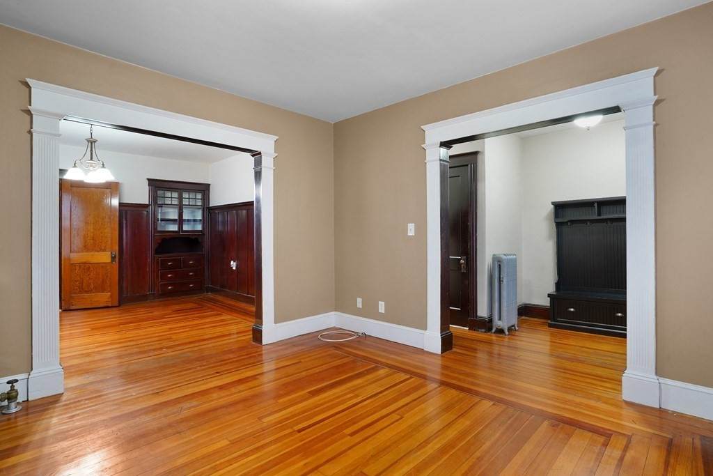 44 Ashland St - Photo 1