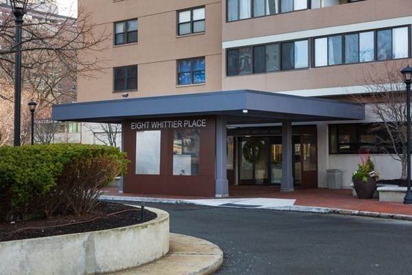 8 Whitier Place - Photo 1