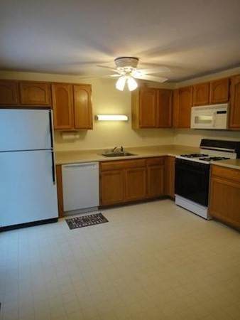 42 Pinecrest Village - Photo 1