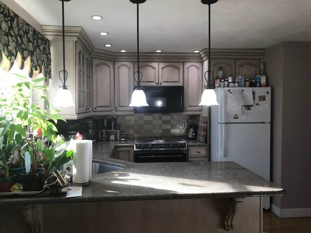 128 Emerson Gardens - Photo 1