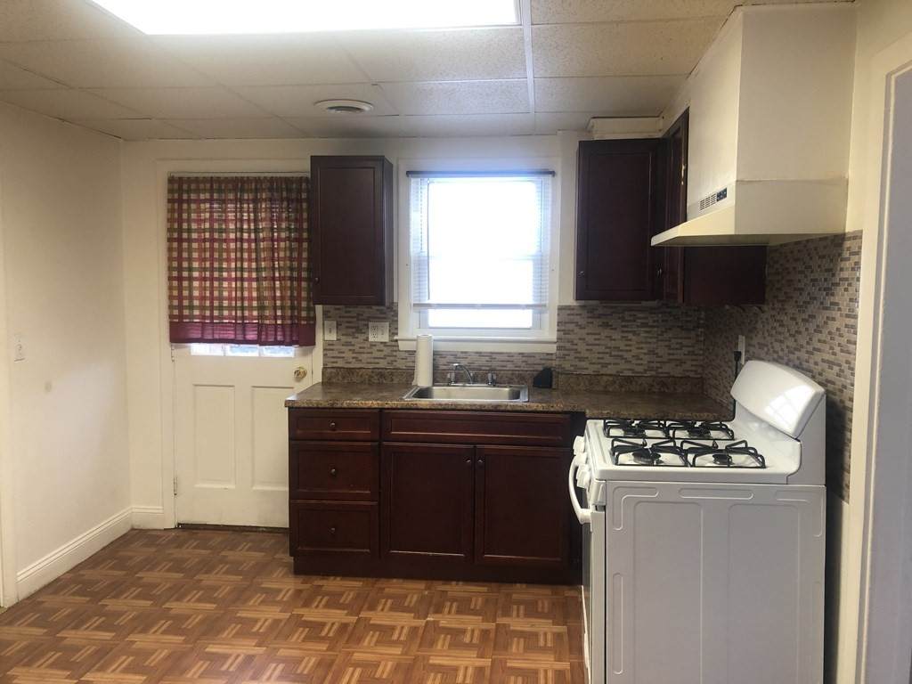 30 Dean St - Photo 1