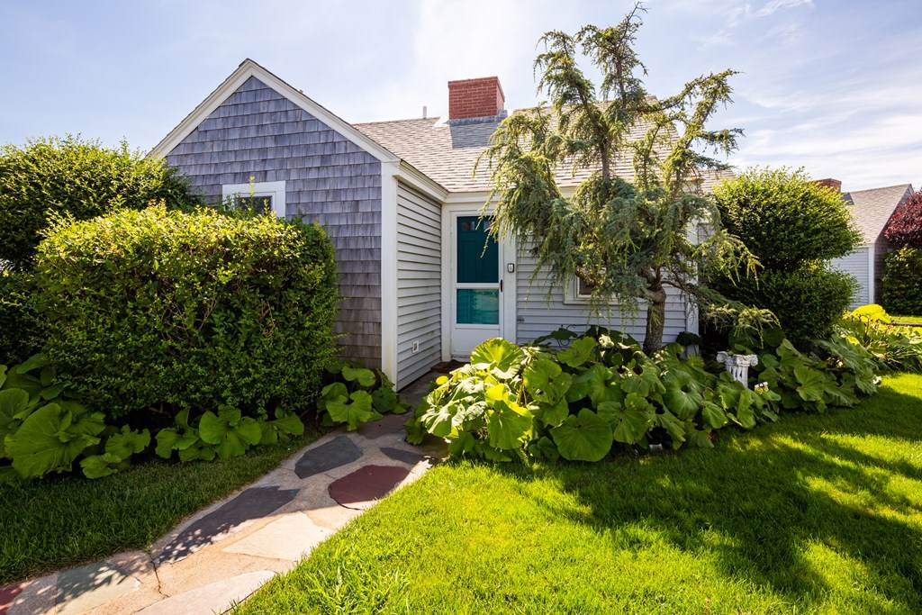 618 Shore Rd - Photo 1