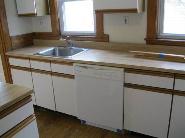 89 Clarendon Ave - Photo 1