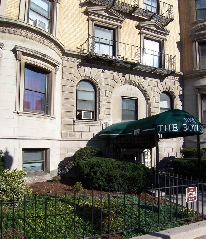 1091 Boylston Street - Photo 1