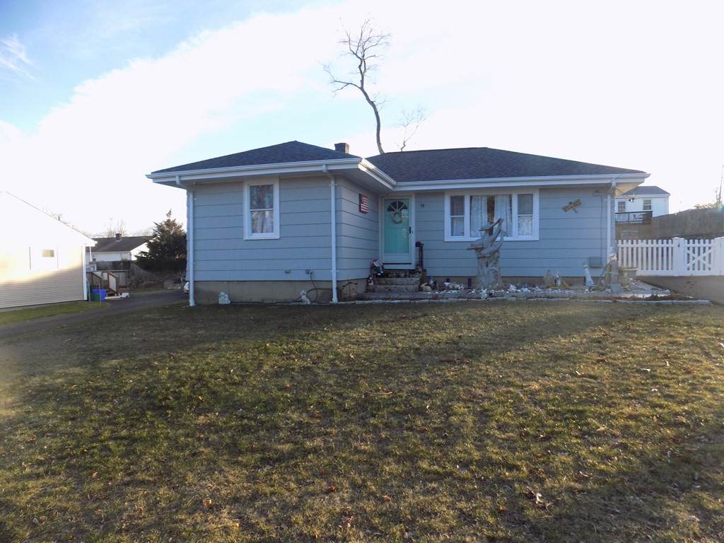 39 Alan St. - Photo 1