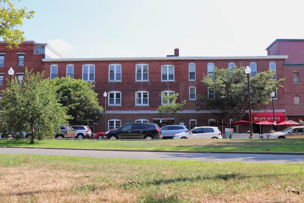 170-180 Common Street - Photo 1