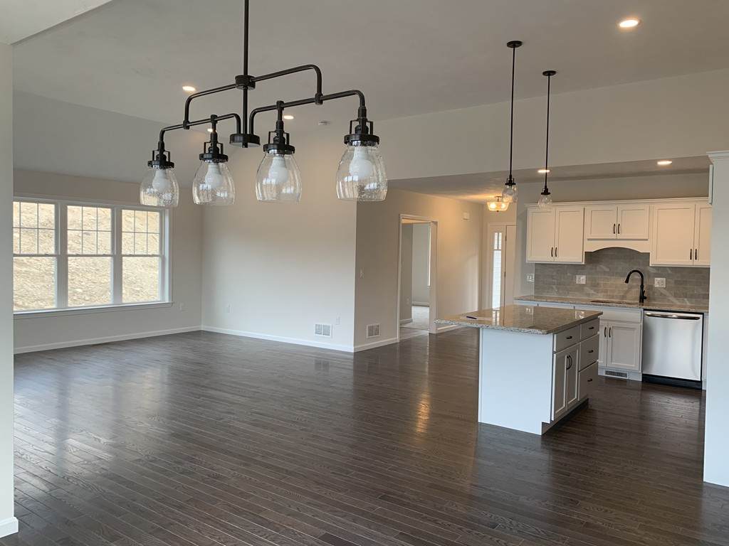 17 Country Club Ln. - Photo 1