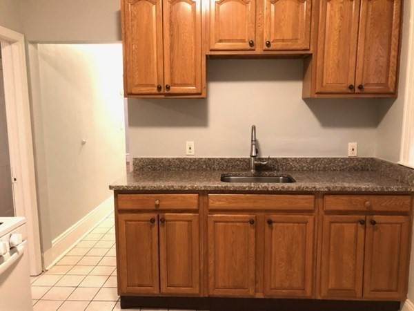 8 Coleman St - Photo 1