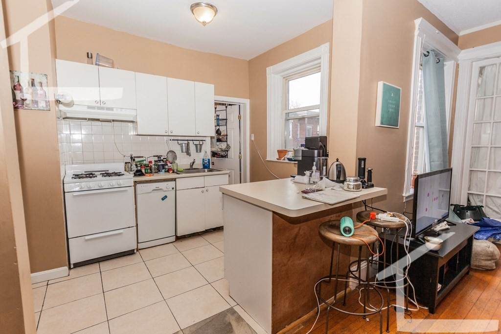 32 Park Vale Ave - Photo 1
