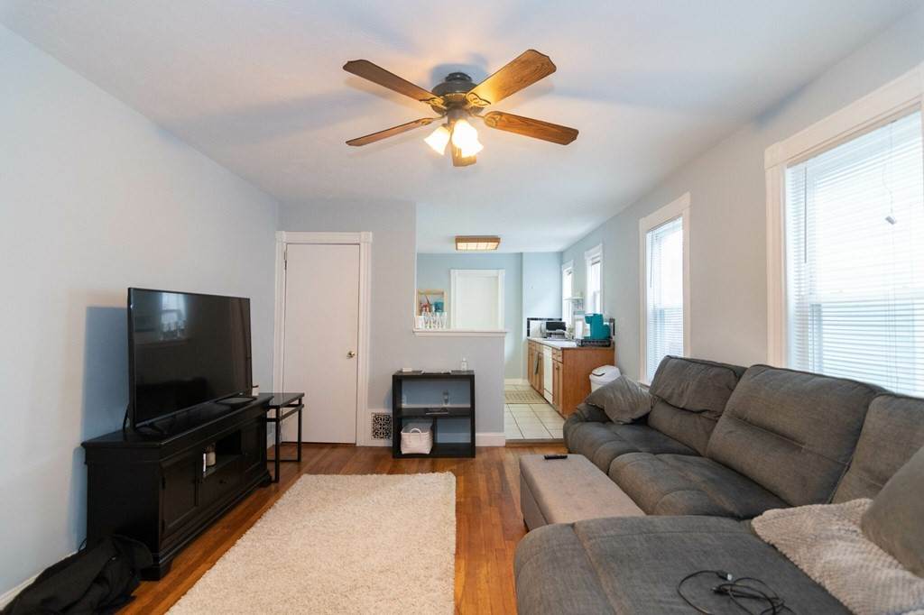 153 Murdock St - Photo 1