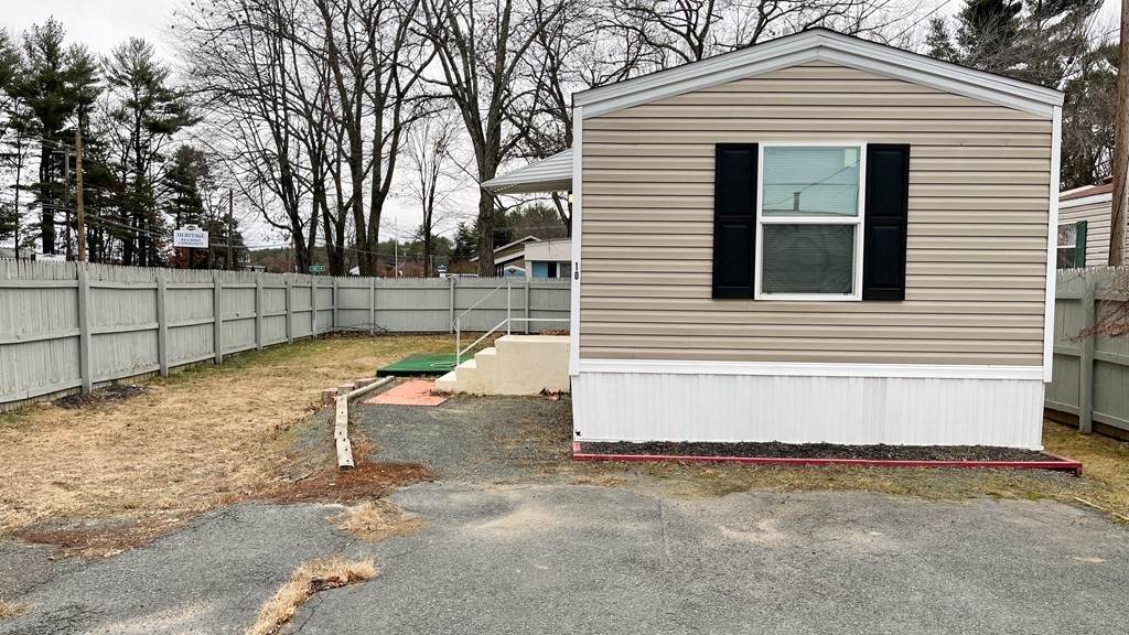 868 Southampton Rd - Photo 1