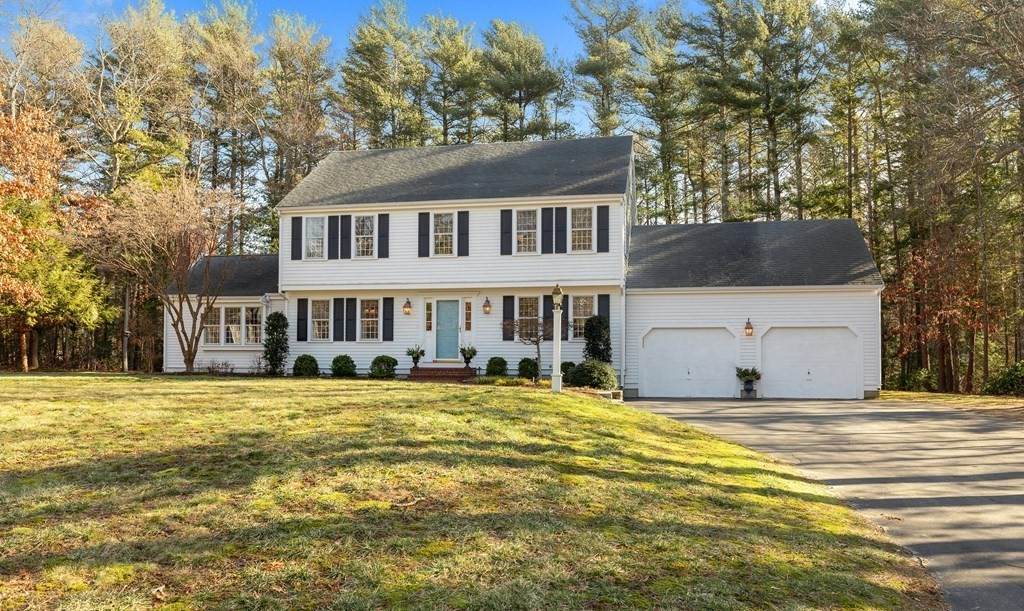 141 Forest St - Photo 1