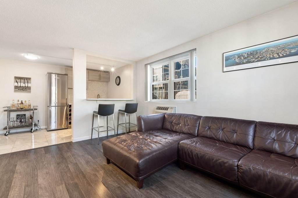 116 Sycamore Street - Photo 1