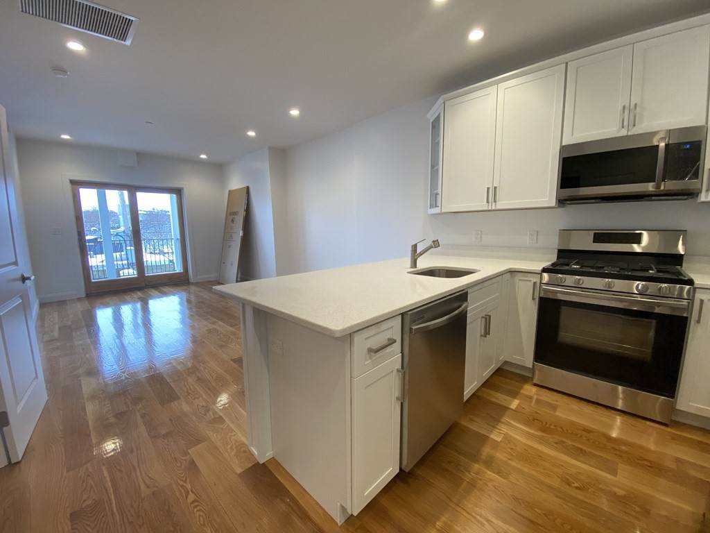 245 Chelsea - Photo 1