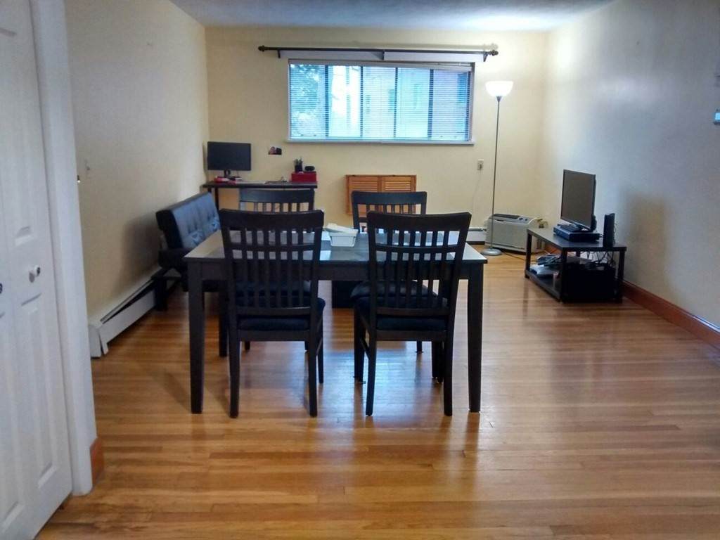 8 Riverside Street - Photo 1