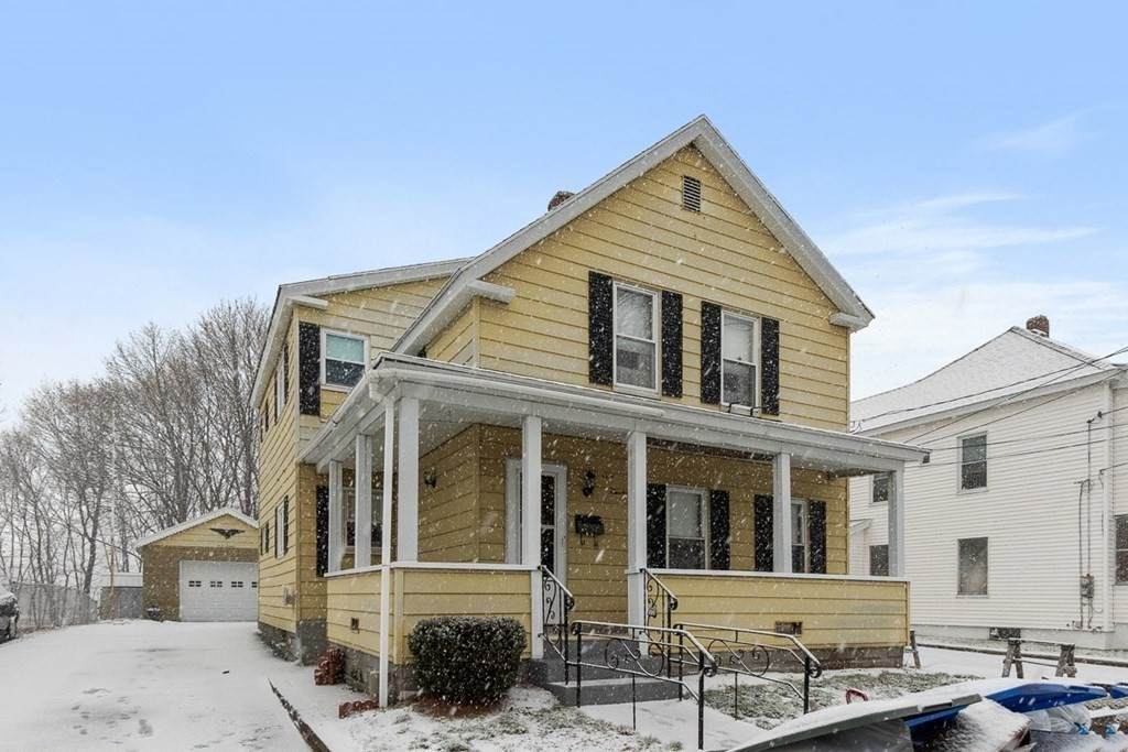 104 Lincoln Terrace - Photo 1