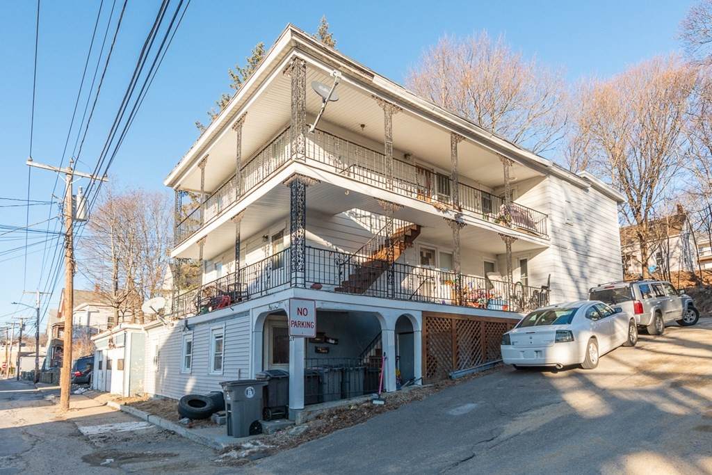 24 Greenwood St - Photo 1