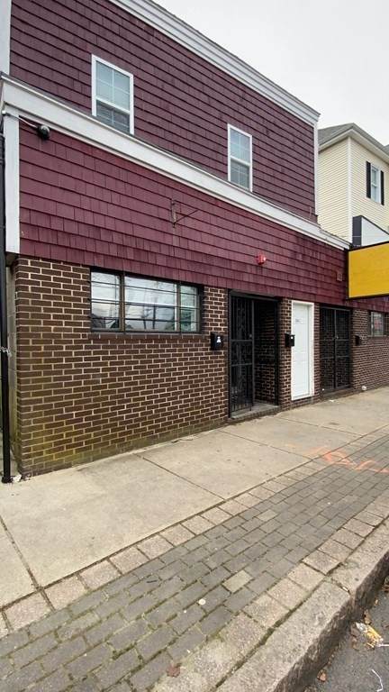 343 Rivet St - Photo 1